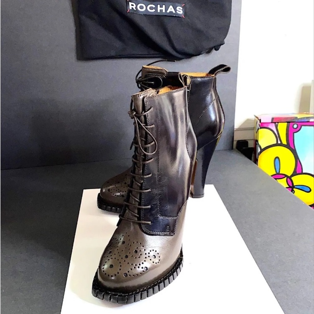 Rochas Nagoya Lace Up Booties (brown with dust bag)